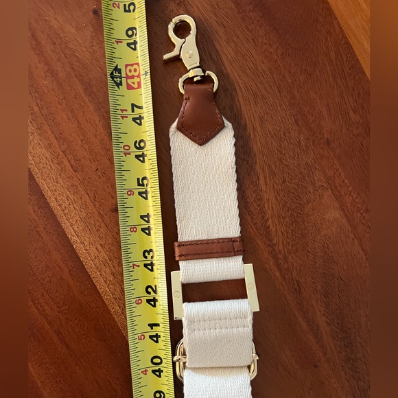 Tory Burch Removable and Adjustable Crossbody Bag Strap - Picture 6 of 6